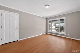12119 El Camara Dr, Florissant, MO 63033 - Photo 8