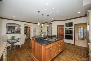 15831 Barons Way Dr, Chesterfield, MO 63017 - Photo 16