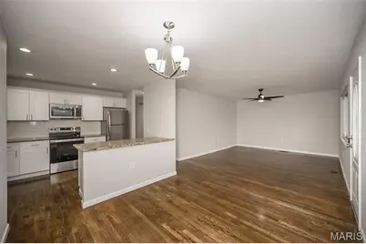 8 Winners Circle, Florissant, MO 63033 - Photo 6