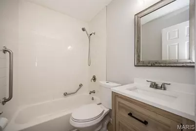 8 Winners Circle, Florissant, MO 63033 - Photo 12