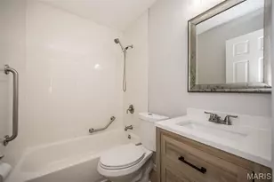 8 Winners Cir, Florissant, MO 63033 - Photo 12