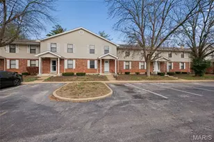 1911 Suns Up Ct, Florissant, MO 63031 - Photo 1