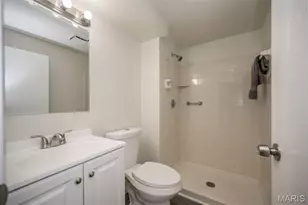 136 Universal Dr, Saint Peters, MO 63376 - Photo 32