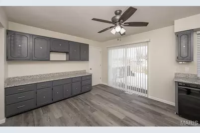 136 Universal Drive, Saint Peters, MO 63376 - Photo 12