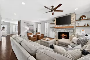 2768 Brook Hill Ln, Saint Charles, MO 63303 - Photo 6