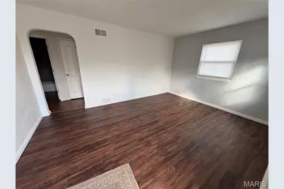 721 Beardsley Court, Saint Louis, MO 63135 - Photo 2