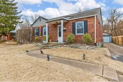 7044 Holly Hills Avenue, Saint Louis, MO 63123 - Photo 2