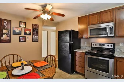 326 E Glendale Road, Webster Groves, MO 63119 - Photo 10