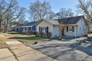 326 E Glendale Rd, Webster Groves, MO 63119 - Photo 2