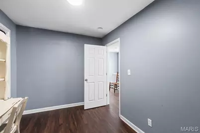 10532 Decker Avenue, Saint Louis, MO 63114 - Photo 12