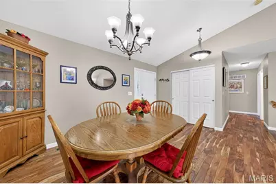 110 Matthews Drive, Wentzville, MO 63385 - Photo 2