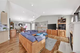 110 Matthews Dr, Wentzville, MO 63385 - Photo 8