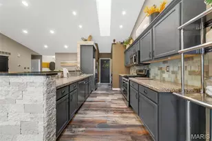 107 Twelve Oaks Dr, Saint Peters, MO 63376 - Photo 12