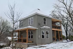 121 S 5th St St, De Soto, MO 63020 - Photo 2