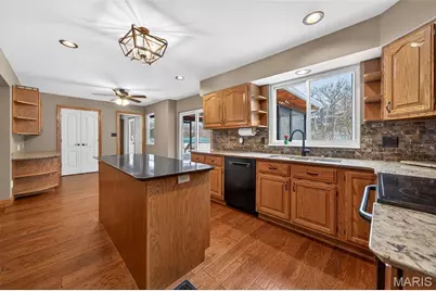 617 Lakeview Road, Lake Saint Louis, MO 63367 - Photo 14