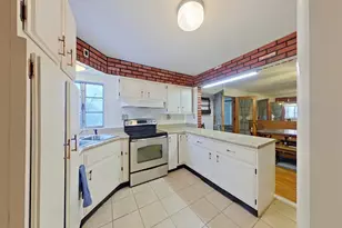 220 Habecking Dr, Saint Louis, MO 63137 - Photo 8