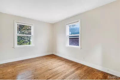 9017 Tudor Avenue, Overland, MO 63114 - Photo 16