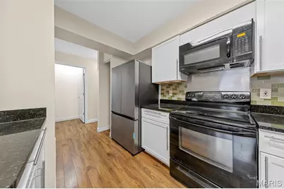 13176 Royal Pines Drive, Maryland Heights, MO 63146 - Photo 8