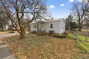 9844 Mecca Ln, Breckenridge Hills, MO 63074 - Photo 2