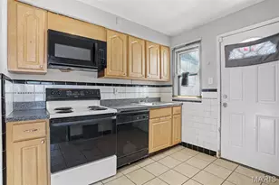 8234 Airport Rd, Saint Louis, MO 63134 - Photo 6