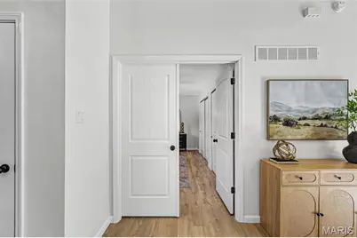 12902 Dorsett Road, Maryland Heights, MO 63043 - Photo 12