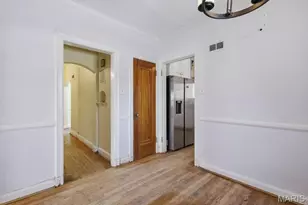 72 Bellerive Acres, Normandy, MO 63121 - Photo 18