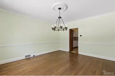 72 Bellerive Acres, Normandy, MO 63121 - Photo 28