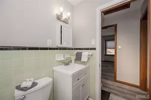 10446 St Charles Rock Rd, Saint Ann, MO 63074 - Photo 12