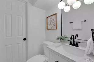 504 Thornlea Ct, Ballwin, MO 63011 - Photo 8