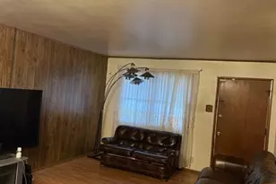 518 Banavie Dr, Saint Louis, MO 63137 - Photo 2