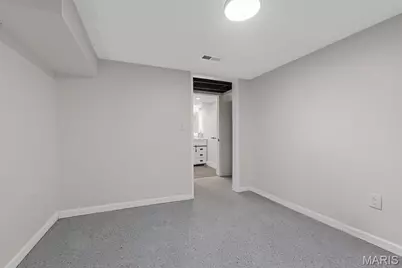 7449 Wayne Avenue, Saint Louis, MO 63130 - Photo 18