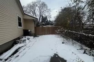 1913 Park Ave, Saint Charles, MO 63301 - Photo 2