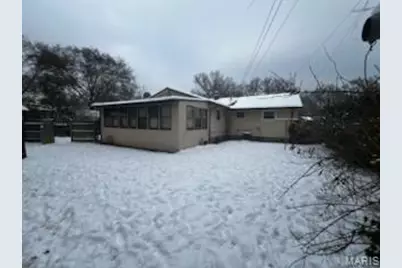 1913 Park Avenue, Saint Charles, MO 63301 - Photo 4