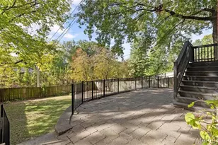 7118 Pershing Ave, University City, MO 63130 - Photo 22