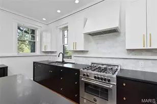 7118 Pershing Ave, University City, MO 63130 - Photo 8