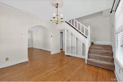 938 Hawbrook Road, Glendale, MO 63122 - Photo 6