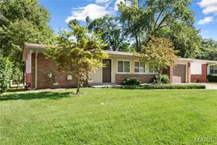 2715 Narraganset Dr, Florissant, MO 63033 - Photo 2