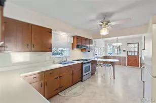 7761 Becker Rd, Saint Louis, MO 63129 - Photo 14