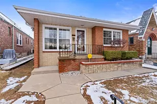 6541 Lindenwood Pl, Saint Louis, MO 63109 - Photo 2