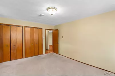 6541 Lindenwood Place, Saint Louis, MO 63109 - Photo 12