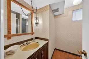 677 Turfwood Dr, Ballwin, MO 63021 - Photo 30