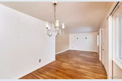 9736 Tullamoor Drive, Saint Louis, MO 63136 - Photo 8