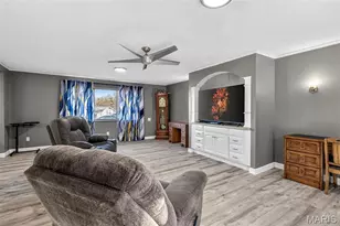 10 Glen Oaks Dr, Fenton, MO 63026 - Photo 6