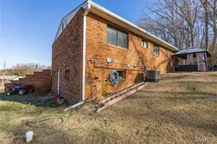 10 Glen Oaks Dr, Fenton, MO 63026 - Photo 32