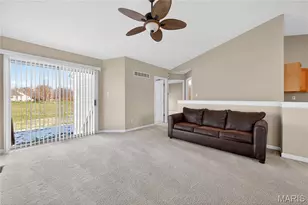 127 Maryland Dr, O'Fallon, MO 63366 - Photo 8