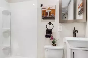 2420 E Milton Ave, Overland, MO 63114 - Photo 16