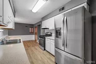 4116 Ammann Ln, Saint Louis, MO 63121 - Photo 20