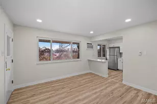 9924 Bunker Hill Dr, Saint Louis, MO 63123 - Photo 8