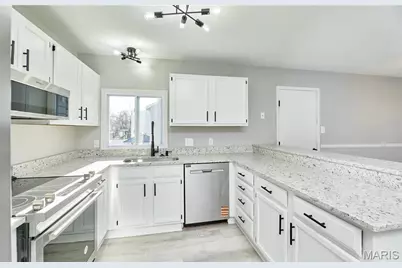 1708 Lynncove Lane, Saint Charles, MO 63303 - Photo 22