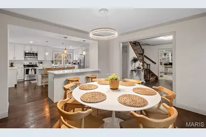 12122 Royal Valley Drive, Creve Coeur, MO 63141 - Photo 6